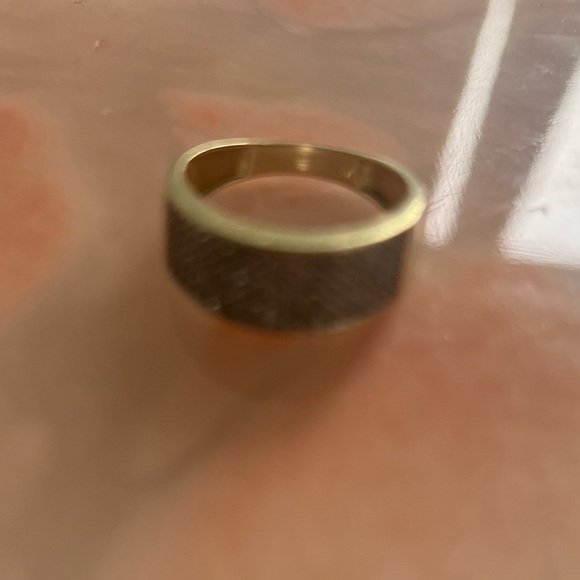 10k diamond ring - Picture 6 of 6
